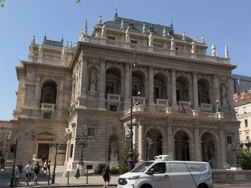 Zgrada Mađarske državne opere na Andraši bulevaru u Budimpešti